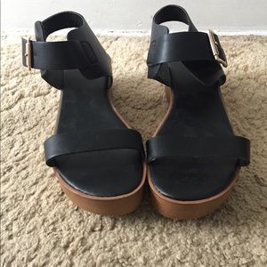 Platform sandals